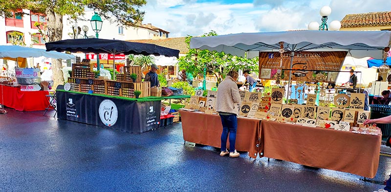 March des artisans  Port Grimaud